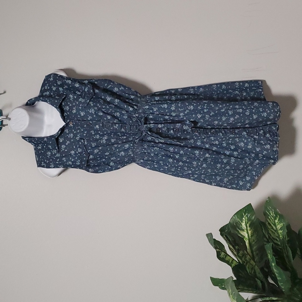 Millenium,  Size XL lightweight denim is ready for a picnic or thrifting hunt!